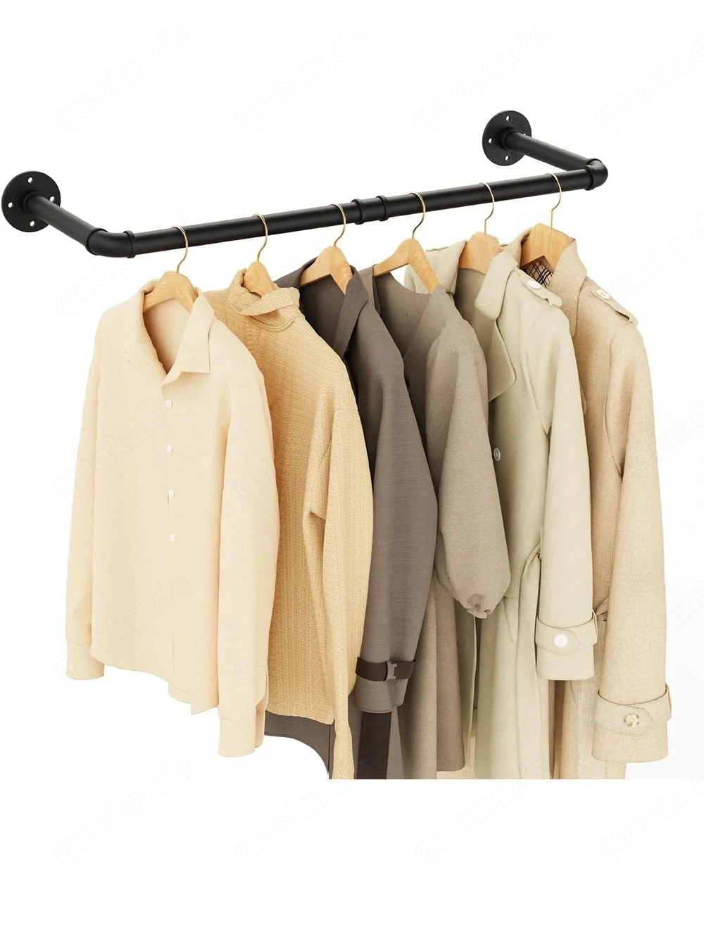 Schwarze Garderobe