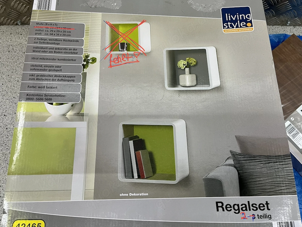 3-teiliges Regalset 2x Würfel weiß + 1x Regalbrett braun neu für nur 13,-  