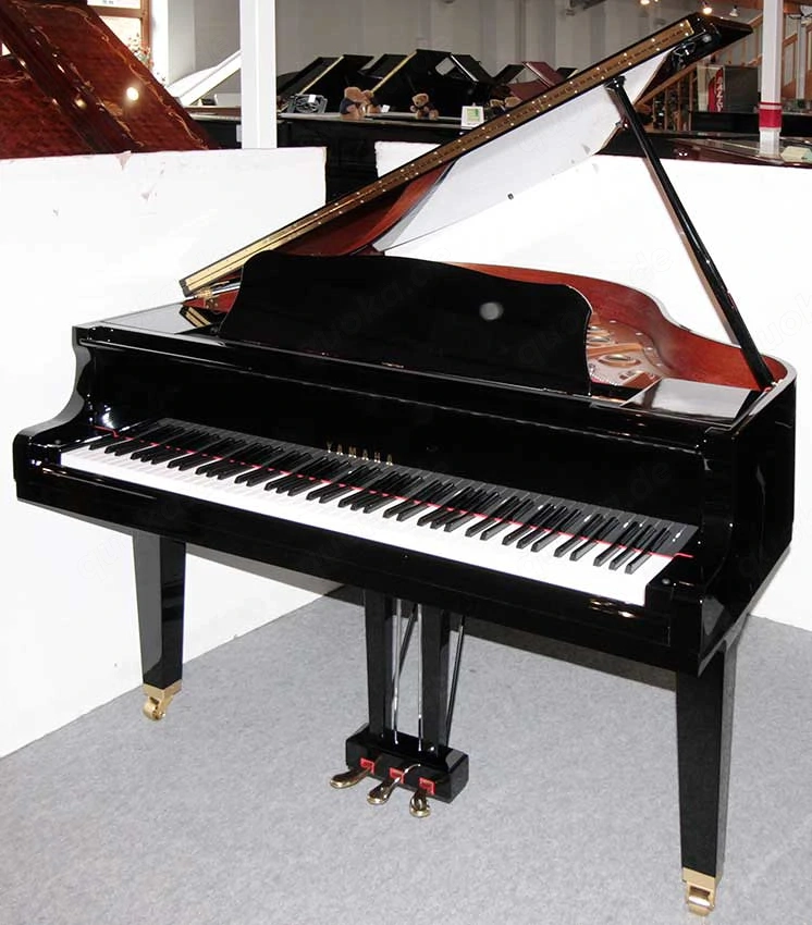 Flügel Yamaha GB1K schwarz poliert, Baujahr 2018, 5 Jahre Garantie