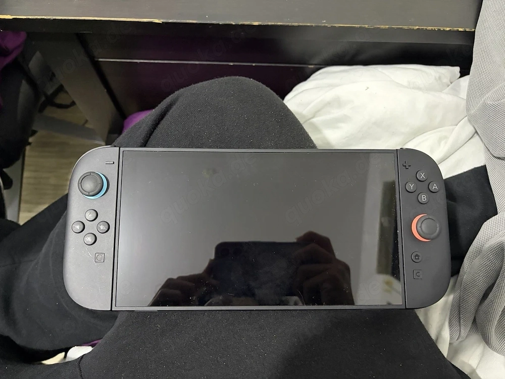 Nintendo Switch 2 in einwandfreiem Zustand, keinerlei Probleme, wie neu; Verkauf inklusive sämtliche