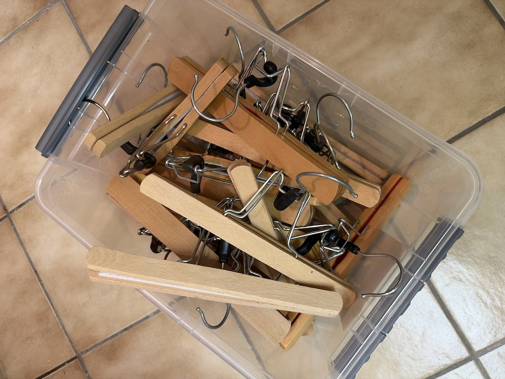 Hosenspangen aus Holz zu verschenken 