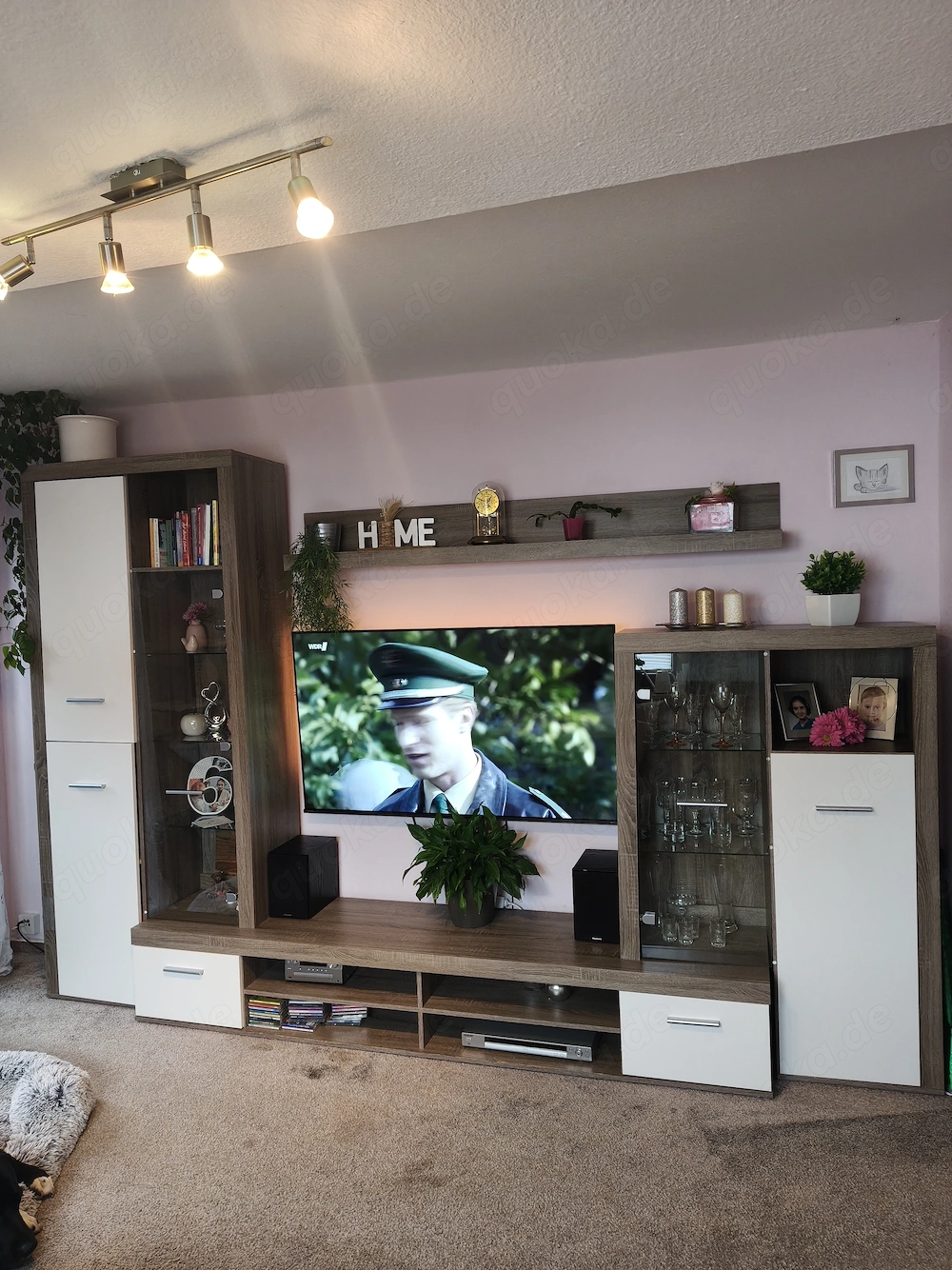 Wohnwand plus Kommode