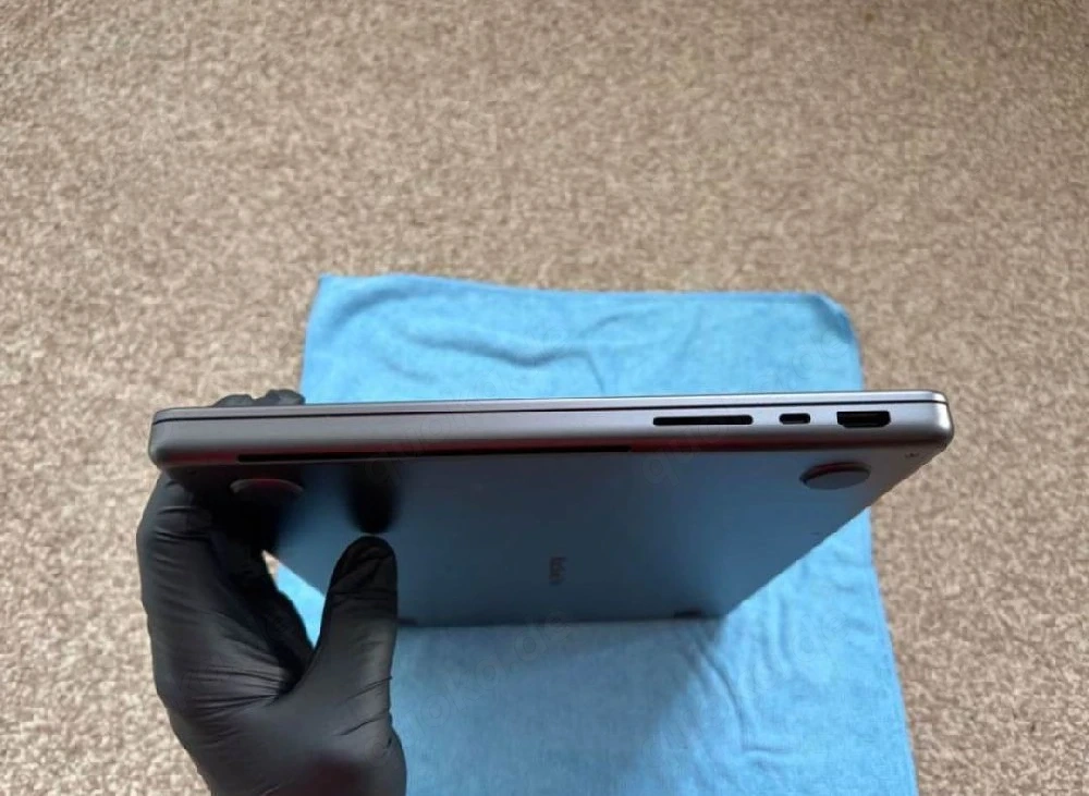 Apple MacBook Pro 14 Zoll M5 24 GB 1 TB   so gut wie neu