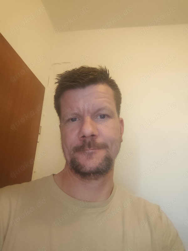 Suche unkomplizierten Sex treffen mit süßen Zierlichen Frau bis 34j suchst Sex mit ein Mann mit