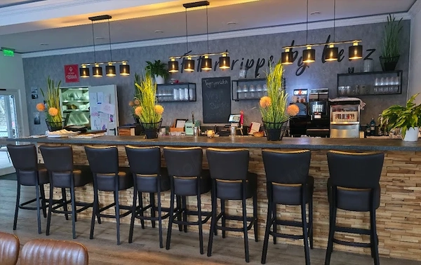 Provisionsfrei! Luxus-Residenz & Etablierte Gastro in Ruppichteroth – Bild 2