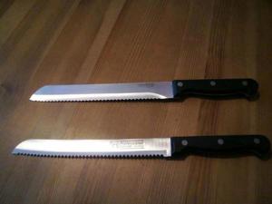 2 hochwertige Messer mit Wellenschliff "PROFESSIONAL", durchgehende genietete stabile Klinge, Bild 2