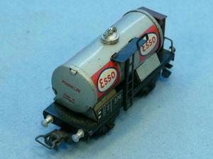 Märklin 374.7 Esso Blech- Kesselwagen