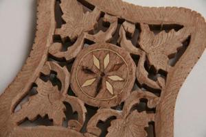 Untersetzer, Topfuntersetzer, Flaschenuntersetzer Holz verziert, handgeschnitzt