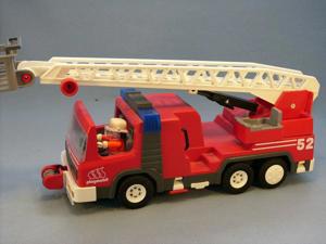 Playmobil Feuerwehr LKW #3879 neuwertig Bild 2