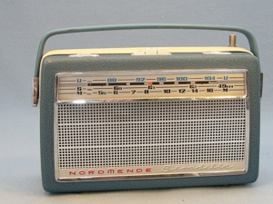 Nordmende Stradella 49m Transistor Radio neuwertig 60er Jahre Bild 1
