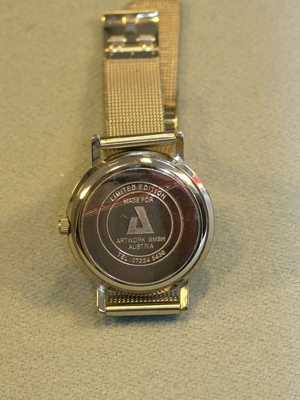 Edelstahl Designer Uhr von Artwork Austria ungetragen in der Box Bild 2