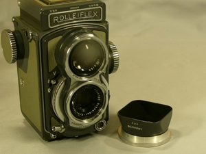 Rollei Rolleiflex für "Baby" Rollei 4x4 Gegenlichtblende in Grau selten Bild 1