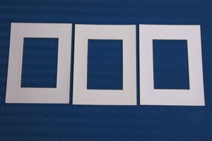 3/Passepartouts 15x20 Ausschnitt 9x13 m. Schrägschnitt chamoix