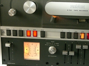 ReVox A700 Tonbandmaschine revidiert mit Rechnung und Plexiglashaube Bild 1