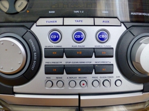 Philipps Mini Hifi Stereoanlage C330 (CD Tape Radio) + 2 Boxen Bild 2