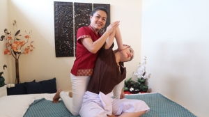 Thai Massage, Traditionelle Thai Massage Bild 9