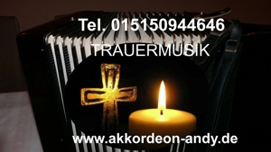 Trauermusik, Beerdigungsmusik mit Akkordeon