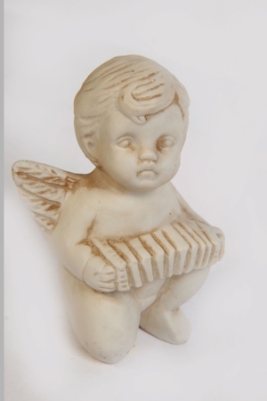 Engelsfigur Putte sitzend Schifferklavier Keramik Tischdeko vintage 70er