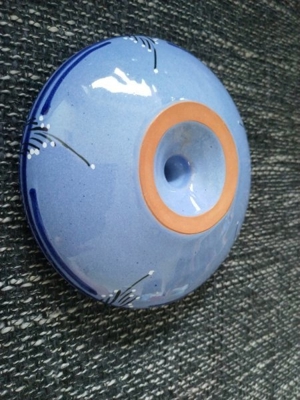 Aschenbecher in Blau mit Verzierung Bild 3