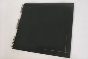 Spiral-Fotoalbum 31x30 schwarze Seiten Transparent matt