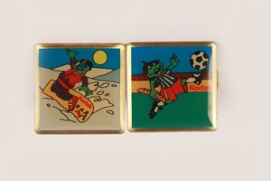 Pins Button Anstecker Kodak Fußballer Snowboarder 2x2cm Sammler vintage 90er