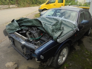 JAGUAR XJ 300 V8 BJ 3/2000 KM 168.000 TEILE VERKAUF NUR SELBSTAUS Bild 6