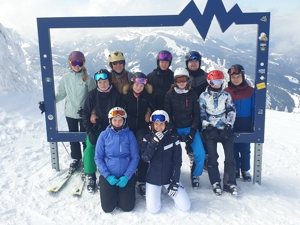 Skiurlaub Gruppe Familien Skifreizeit Kinder/Jugl. Ski Amadé 16.3.-23.3./23.3.- 30.03.24 Hp Skipass Bild 9