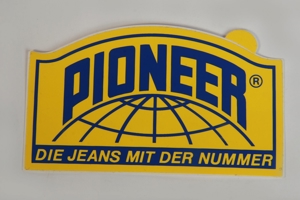 Aufkleber/Sticker Pioneer Die Jeans mit der Nummer Logo gelb 11x6,5