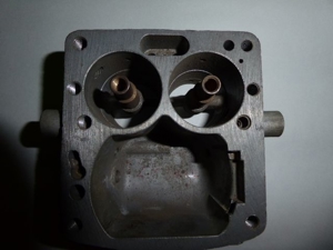 Schwimmergehäuse Solex Vergaser 30 PAAI Mercedes Benz Typ 220 Bild 3