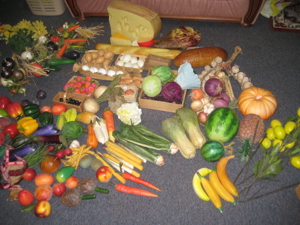 Deko Obst und Gemüse u.a. Bild 1