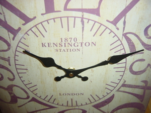 Wanduhr London Station Kensington 1870 Maße:34,5 X 32,5 mm Bild 4