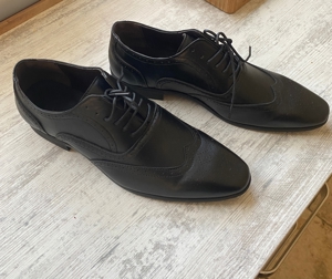 Schwarze neue Anzug- Schuhe Bild 1