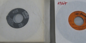 16 x 7" Single im ALBUM ab 1964 POP ROCK OLDIES Bild 2