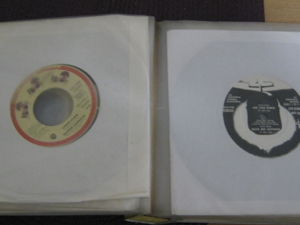16 x 7" Single im ALBUM ab 1964 POP ROCK OLDIES Bild 3