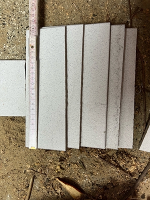 Rest Fliesen, waren für den Balkon. Bild 5