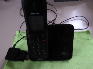 Ein gebrauchtes Philips schnurloses Telefon Bild 4