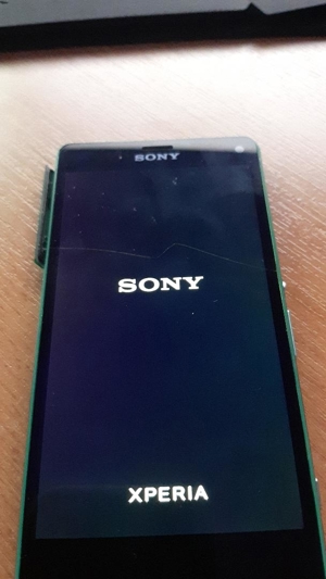 Sony Xperia Z3 Compact D5803 Bild 2