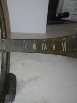 Briefbeschwerer Sonnenuhr Kunsthandwerk Metall Messing Bild 7