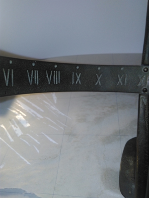 Briefbeschwerer Sonnenuhr Kunsthandwerk Metall Messing Bild 6