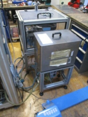 Schraubautomat Weber CNC mit 2 Vibrationsförderern (Inbus M8+Unterlegscheibe)