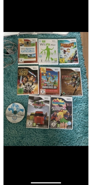 Wii mini mit 9 Spielen etc. Bild 2