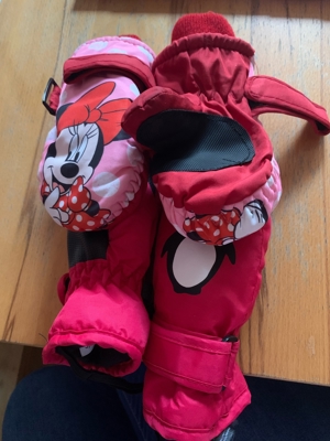 süße neuwertige minnie mouse Handschuhe f Mädchen