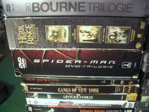 22 DVDs manche doppel, sogar Triologie