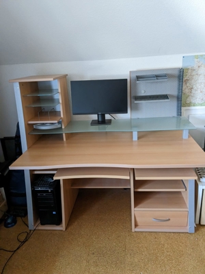 Schreibtisch/ Home-Office Bild 1