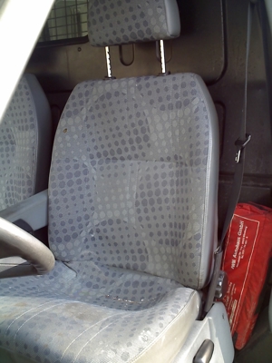 Fahrersitz mit Armauflage für Ford Transit Kasten Bj. 2007 - 2014.