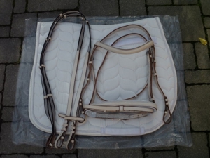 Weiße Reittrense/ Zaumzeug Größe COB mit Zügeln und Schabracke Bild 2