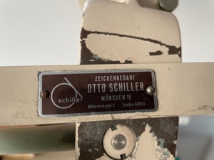 "Rarität" - Zeichentisch Bild 2