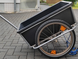 Fahrradanhänger mit Kunststoffwanne + Fahrradkupplung Bild 2