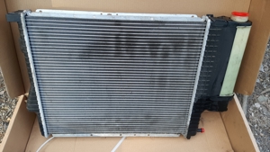 BMW E39 520i Kühler Bild 4