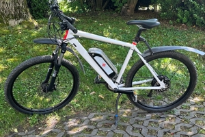 E-bike zu Verkaufen mit verschiedene Möglichkeiten Bild 1